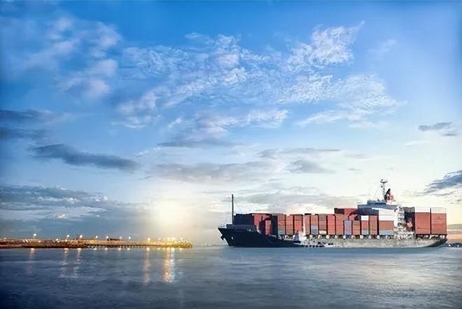 多个维度深度解析美国线海运费的影响因素(图1)