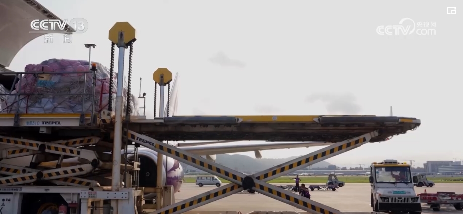 “航空货运+卡车航班”空地联运模式不断拓展中国包裹“飞”抵全球(图4)