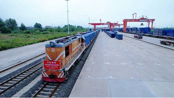 Im（中国体育）：2024年中欧班列累计开行1万列发送货物1083万标箱同比增长11%(图2)