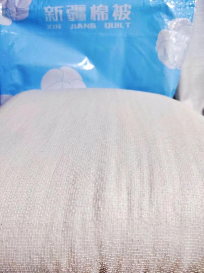 Im体育网站：换季必备！2024新疆新棉被柔软舒适保暖又透气让您安睡整晚！(图5)