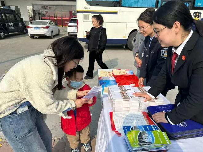 瞰·阎良——无人机“九天”首次亮相2024中国珠海航展(图1)