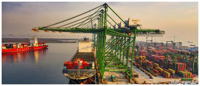 航运市场动荡：运价大跌！美东至中国及欧洲航线成为重灾区！(图1)