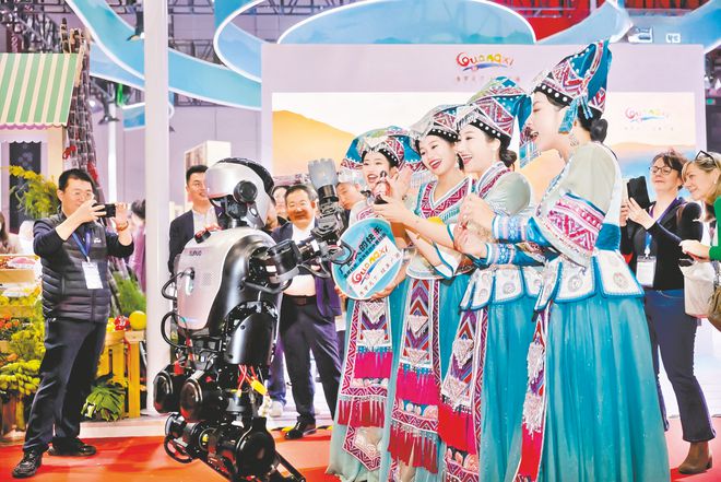 “秀甲天下壮美广西”闪耀2024中国国际旅游交易会(图1)