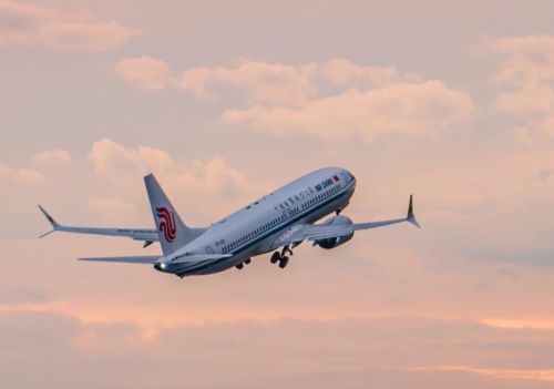 充电宝能带上飞机吗？2024关于充电宝的飞机新规！一篇给你讲明白!(图1)