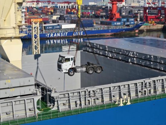 山东港口青岛港首条东南非直达快航周班正式开通(图2)