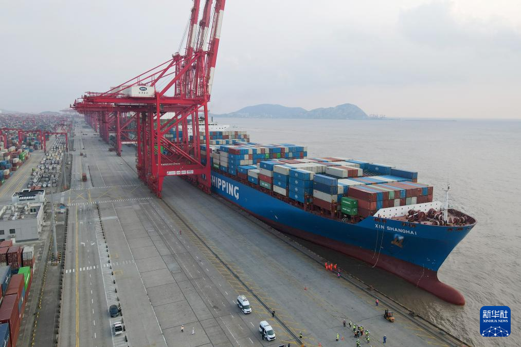 秘鲁钱凯港至上海港航线首船“新上海”轮顺利抵达(图1)