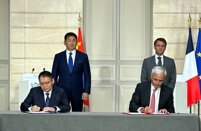 中俄大后方生变？蒙古国宣布重大消息要在中俄之间扎入一根钉子(图1)