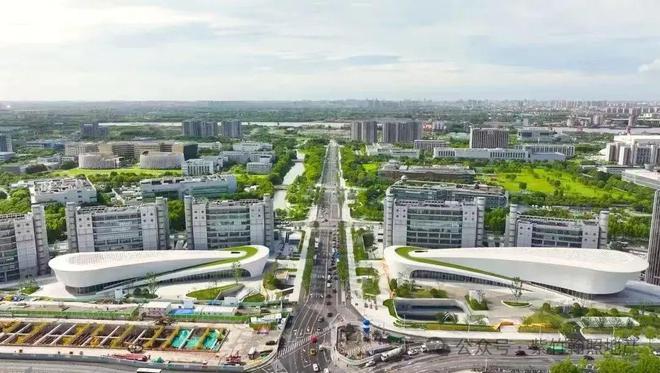 Im（中国体育）：【最新】兰香湖贰号售楼处发布：臻品豪宅耀世登场！(图4)