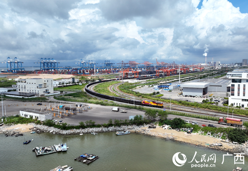 西部陆海新通道班列运量8年增长283倍(图2)