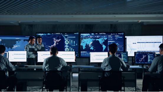 Im体育网站：锦江航运2024年净利超10亿元增长3745%！区域航线业务量价齐升(图6)