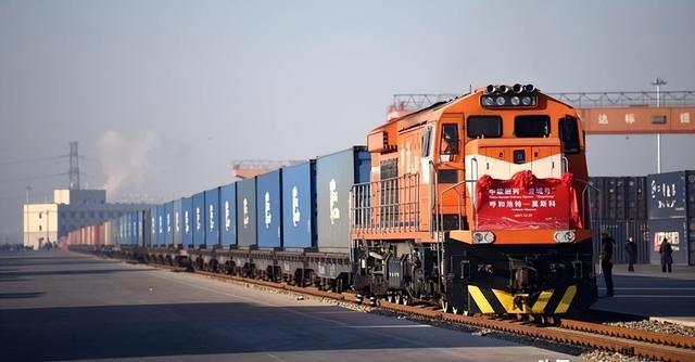 波兰恢复中欧班列后发现不对劲中国列车有所减少财神爷要走(图1)