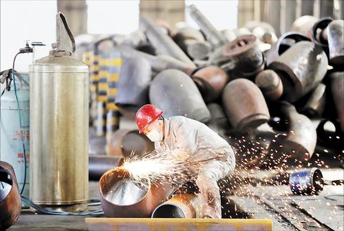 Im（中国体育）：推动协同发展构建现代化产业体系(图2)