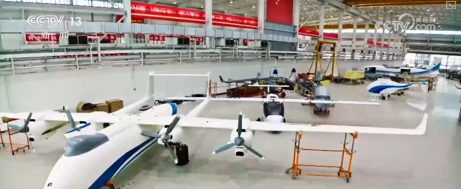 Im体育网站：多轮驱动发力15万亿元！低空经济增长强劲向“规模化落地”跨越(图13)