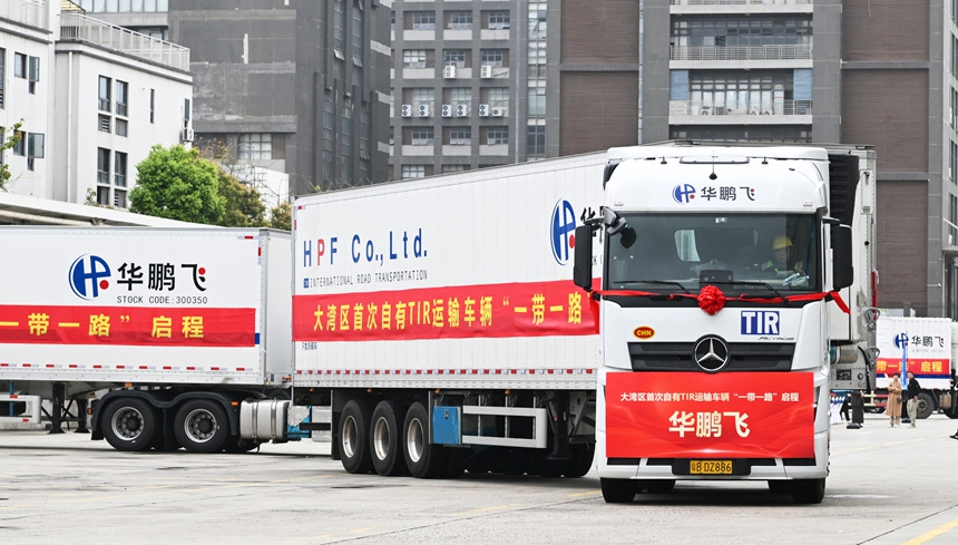 Im体育网站：深圳货运枢纽能级持续跃升空港吞吐量双双增长(图1)