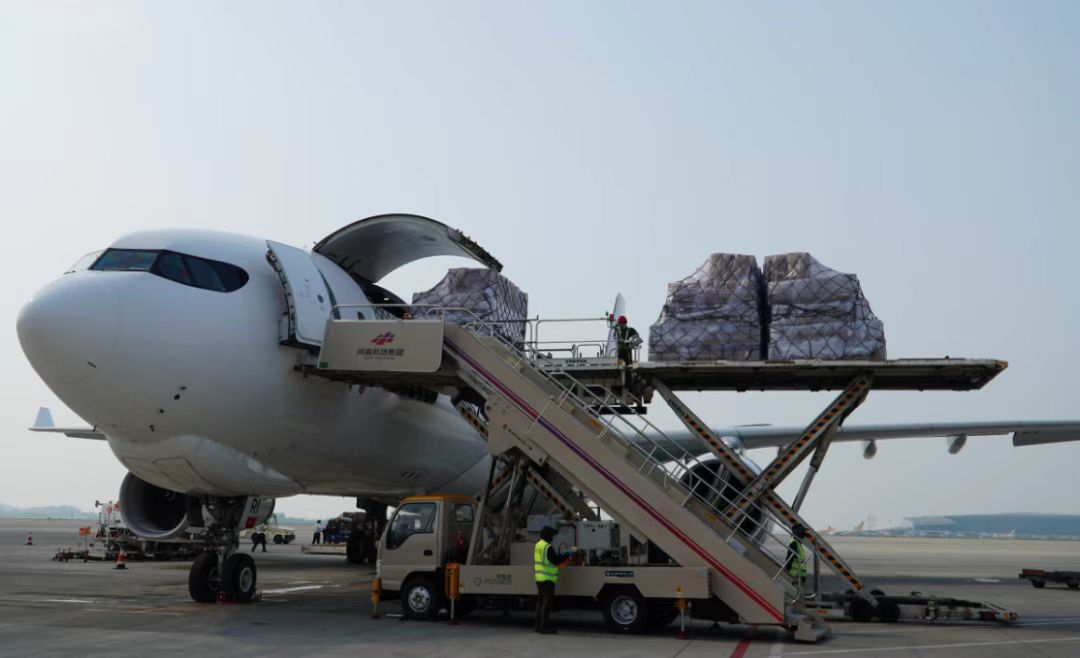 Im（中国体育）：“空中丝路”扩容增效(图5)