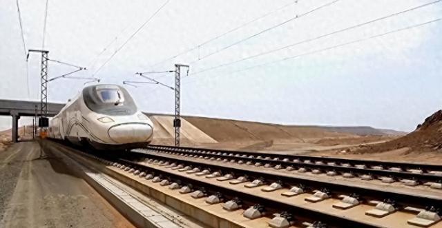 幸亏中国没中标!泰国高铁选择日本人建设建成后让泰国欲哭无泪(图1)