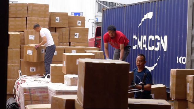 Im（中国体育）：中欧班列中断义乌圣诞商品提前运出“逃过一劫”(图1)