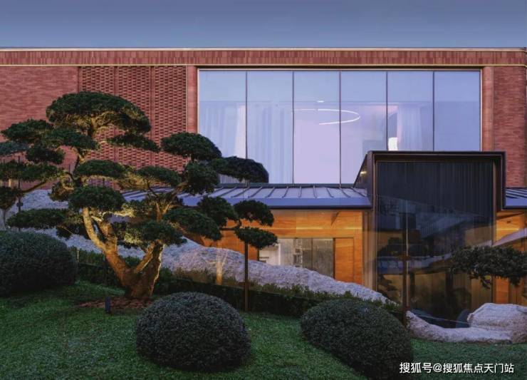 Im体育网站：越秀外滩樾2026销售中心│楼盘-越秀外滩樾售楼处电话实时房价户型地址周边配套交房时间(图2)