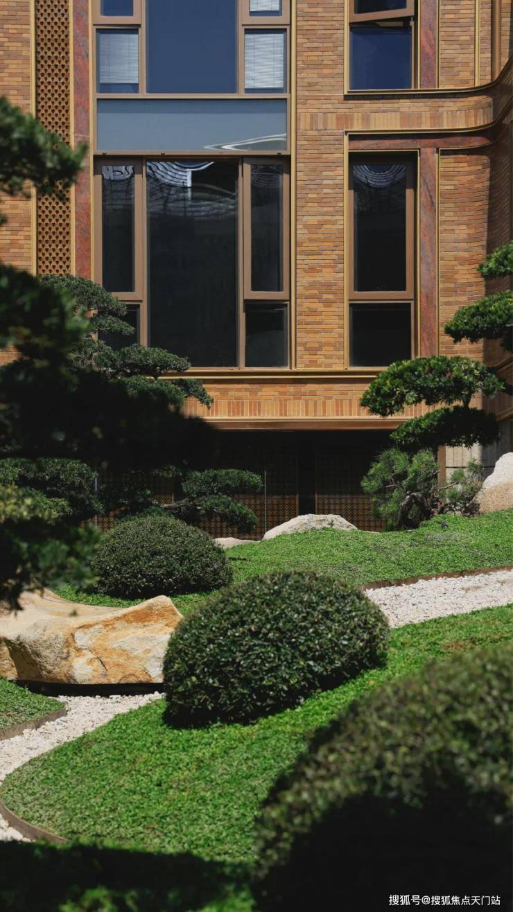 Im体育网站：越秀外滩樾2026销售中心│楼盘-越秀外滩樾售楼处电话实时房价户型地址周边配套交房时间(图4)