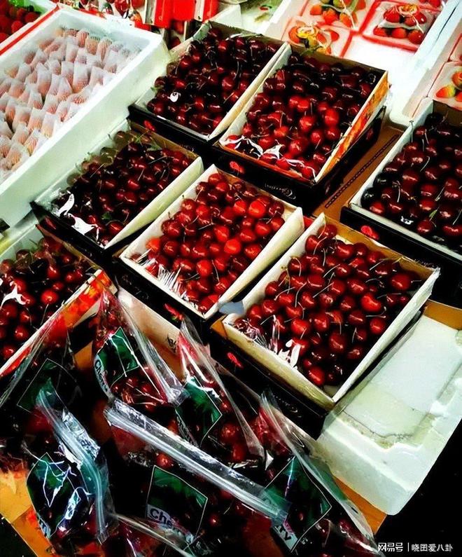 Im体育网站：从399元到19！车厘子价格断崖式下跌水果贵族怎么熄火了(图4)
