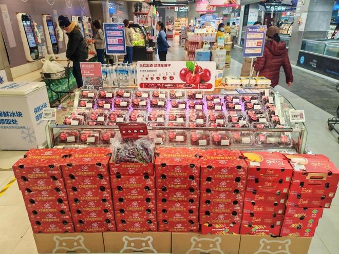 车厘子越来越大了！海运大批到港促价格走低春节或小幅回升(图1)