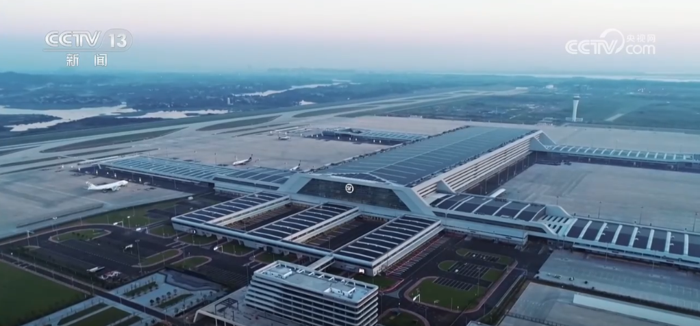 物流企业加码“出海”2024年我国国际和港澳台地区快递业务量增速达25%(图1)