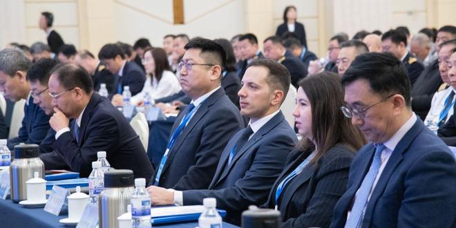 “航运新浪潮青岛新坐标”2026青岛国际航运周开幕(图3)