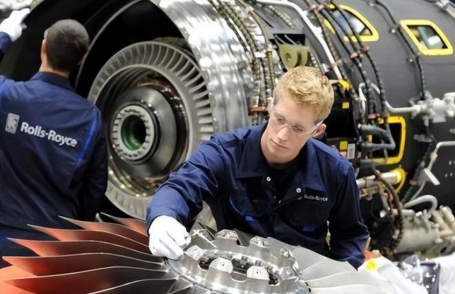 2020年亏54亿裁9000人24年利润246亿罗罗回头求中国建厂(图1)