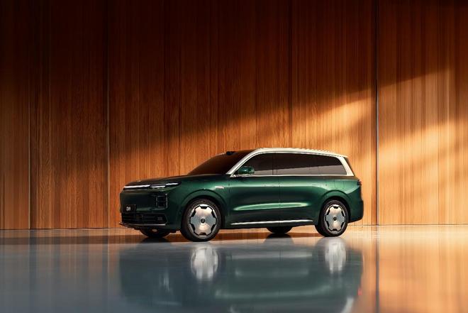 DeepSeek大升级史上最强Claude发布新iPhone机模曝光(图9)